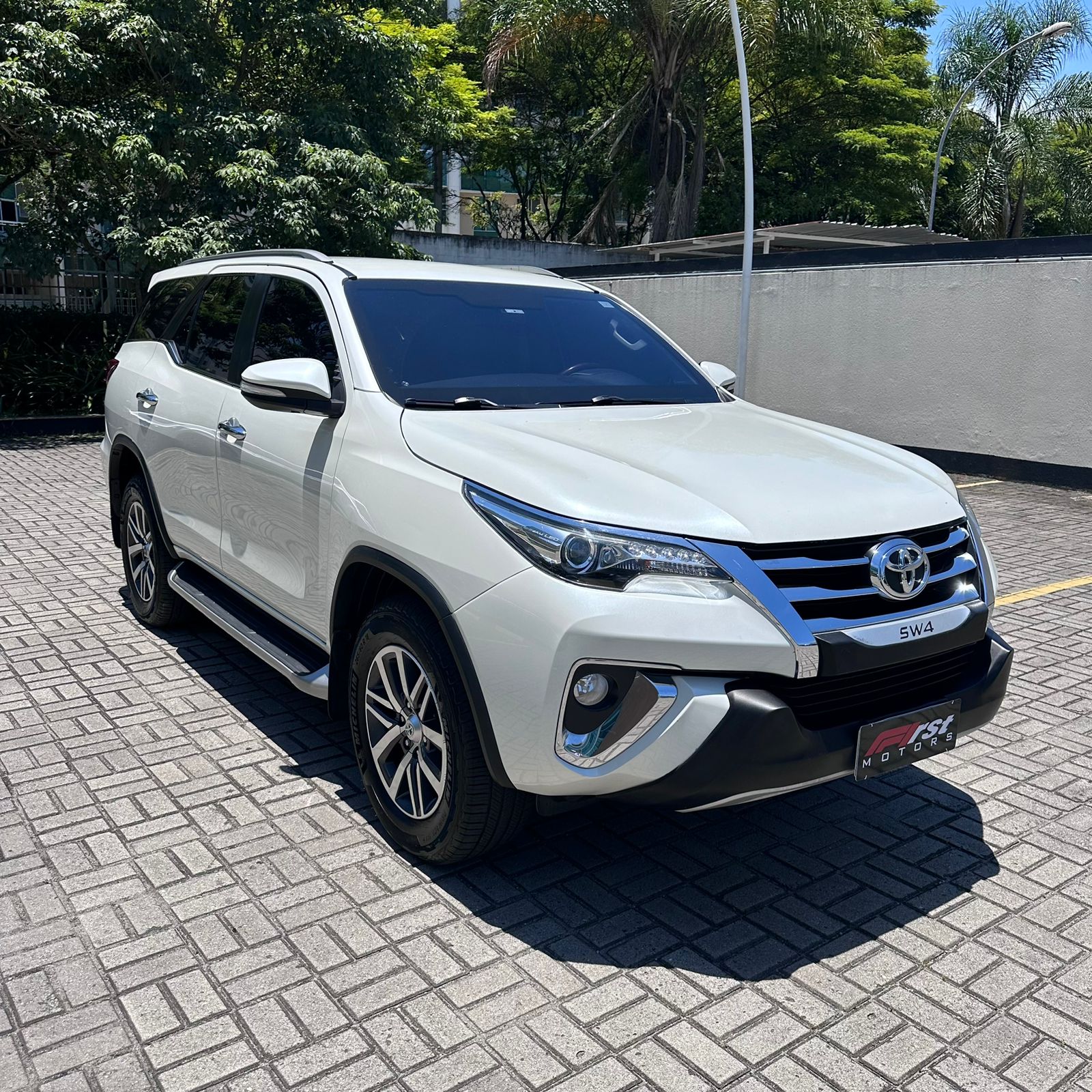 HILUX SW4 SRX