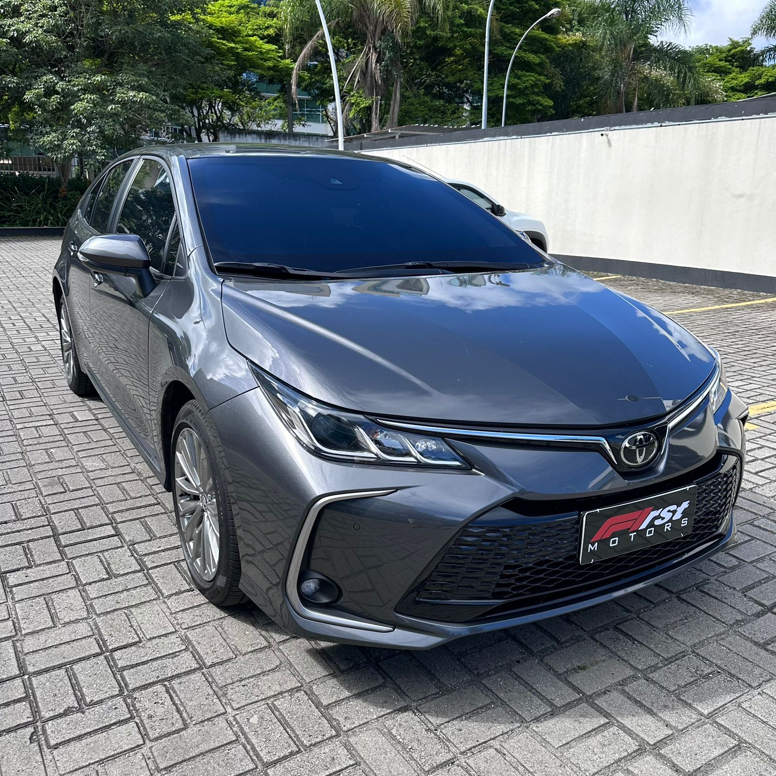 TOYOTA COROLLA XEI – BLINDADO SECURITY CARS